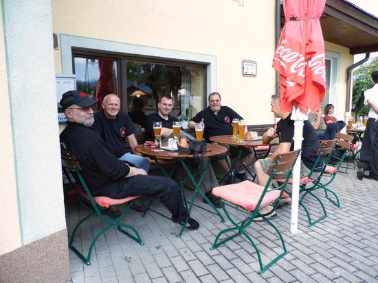 Schon wieder alles vorbei und die Bembels müssen sich wieder trennen
Flugroute der Tour