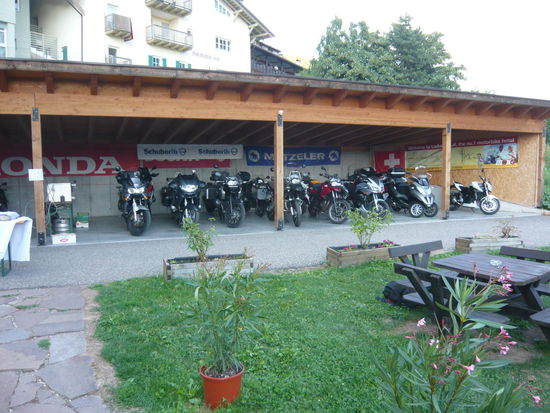 Übernachtung in Truden (Südtirol)
Info
Von München nach Truden