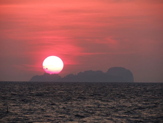 Sundown am Season Resort.