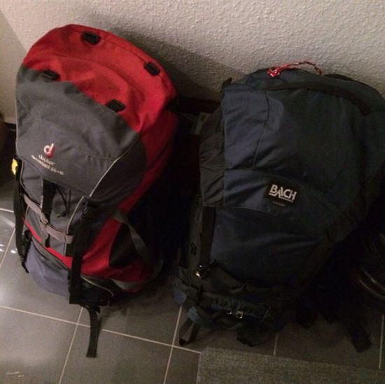 Rucksäcke sind soweit gepackt, Unterlagen alle zusammen, Planungen/ Ideen auch gefunden... es kann also losgehen.