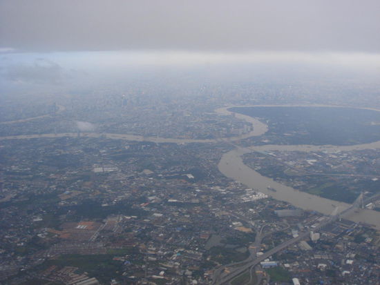 Blick auf Bangkok bei der Landung