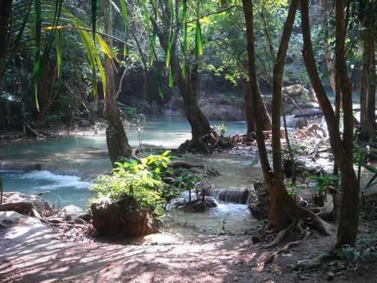 Die Hauptattraktion hier ist aber der Wasserfall mit seinen 7 Stufen.