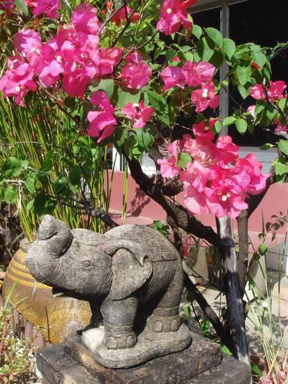 Elefantenstatuen gibts hier überall