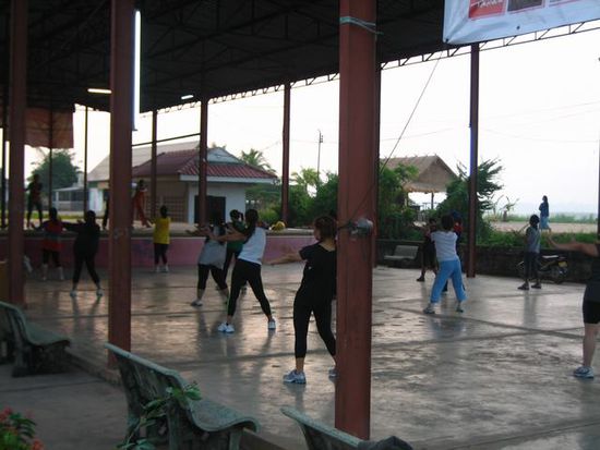 Aerobic zu unmenschlicher Stund'