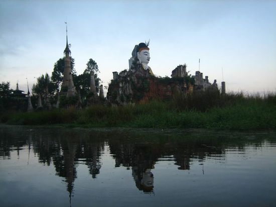 Tempelanlage am Inle Lake