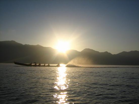 Sonnenaufgang am See