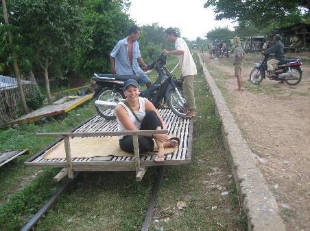 ja, das ist der Bambootrain! Ich sass natuerlich "first class" in der ersten Reihe