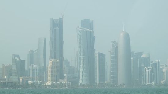 skyline dohas mit 200 %er Luftfeuchtigkeit