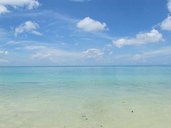 Und hier wieder mit Sonne: soviele verschiedene Blautoene - einfach wunderbar!