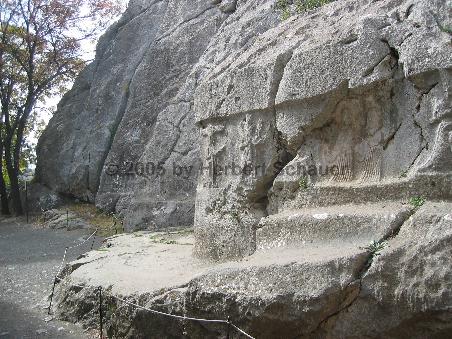 Altar mit Reliefbilderfries
