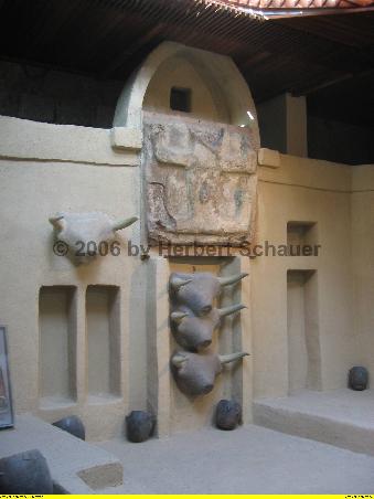 Rekonstruktion des Hauses in Catal Höyük - Altsteinzeit (10000 v. Chr.)