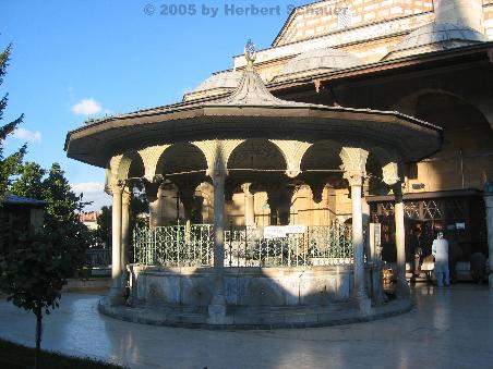 Laufbrunnen in der Klosteranlage