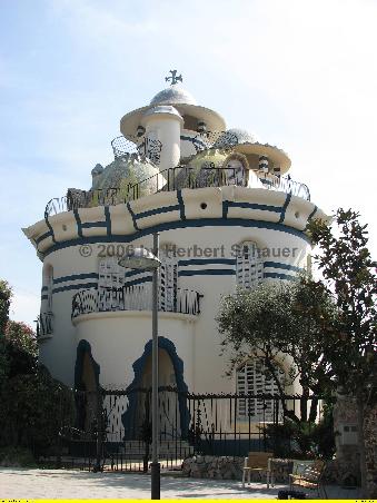 Torre de la Creu (Casa dels Ous) - Arch.: Josep Maria Jujol i Gibert - 1913 - 1916