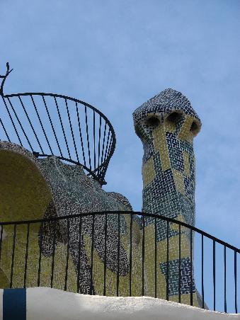 Kamine wie bei Gaudi am Torre de la Creu