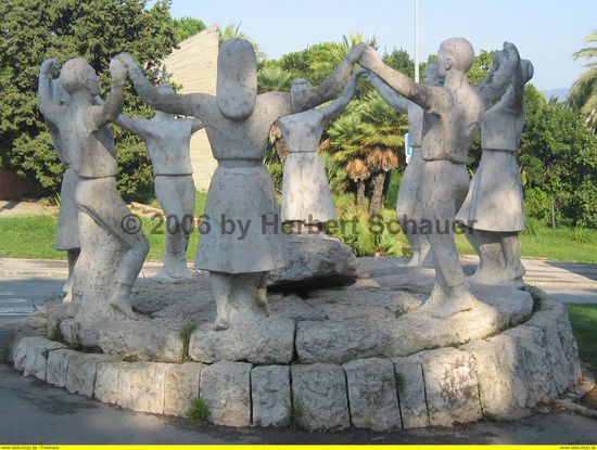 Denkmal der Sardana-Tänzer auf dem Montjuic