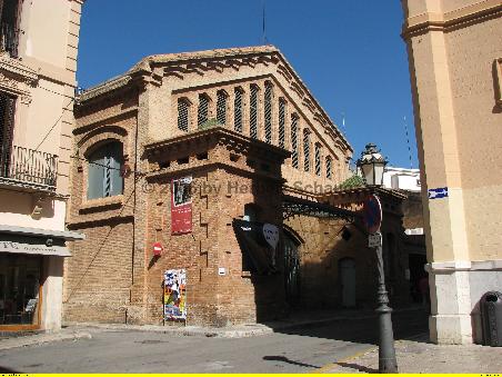Markthalle - 1889/1890 - Arch.: Gaietà Buigues i Monravà - Plaça de l'Ajuntament 11-12