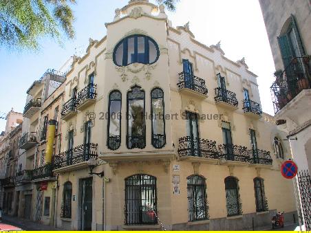 Casa Manuel Planas i Carbonell - 1881 - Arch.: unbekannt - Carrer Illa de Cuba 21
