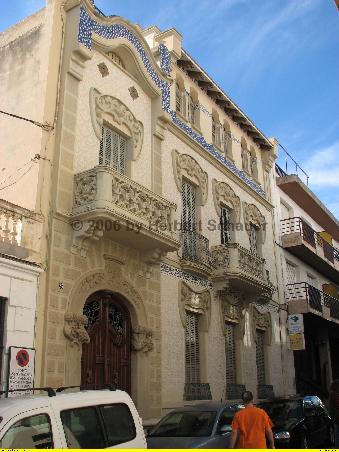 Casa Pere Carreras i Robert - 1906 - Arch.: Josep Pujol i Brull - Carrer Francesc Gumà 23
