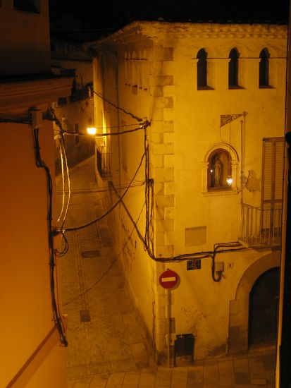 Blick aus unserer Stadtwohnung in die - während der Woche - ruhige Seitengasse