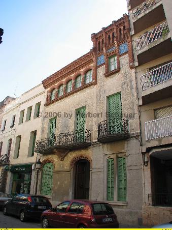 Can Floris - 1914 - 1920 - Arch.: Pere Domenech i Roura - C. Ample