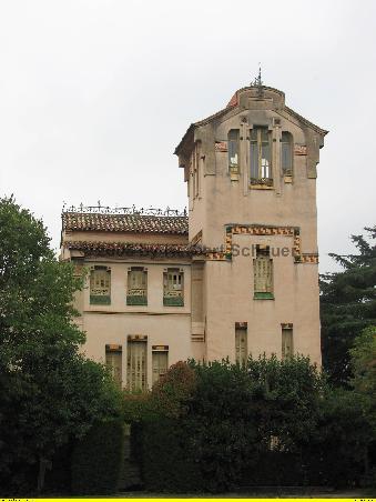 Casa Barbey - Passeig 5 / Carrer Figueral 48 - Baujahr 1910