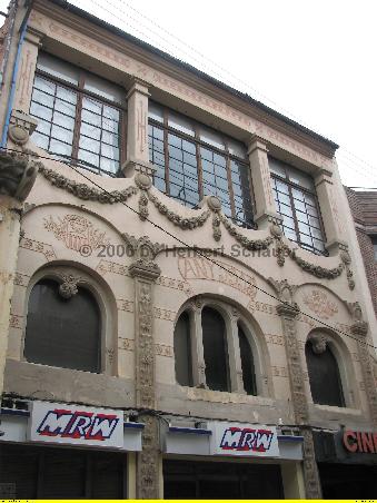 Cine-Cafè Alhambra - Carrer Calabria 13 - 1913 - Architekt: Josep Sala i Comas