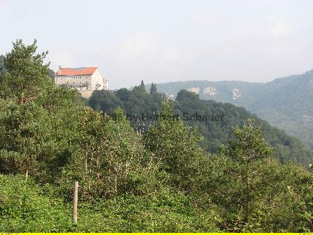 Parador in der Berglandschaft bei Vic