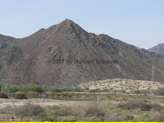 Lagune an der Küstenstraße