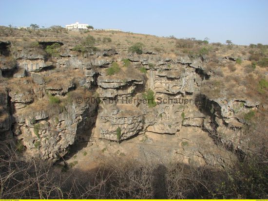 Sinkhole von Tawi Attair
