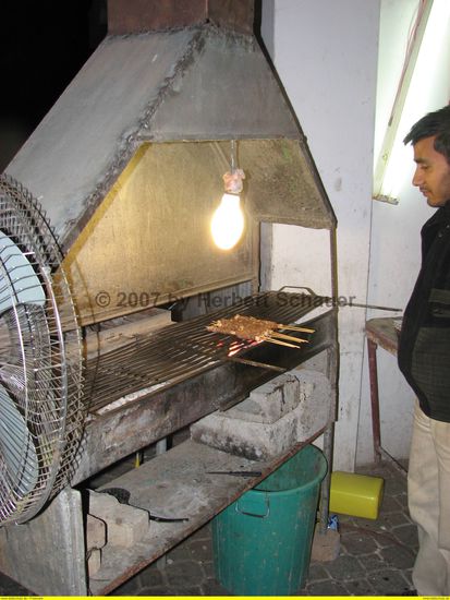 und die Kamelfleischspieße duften