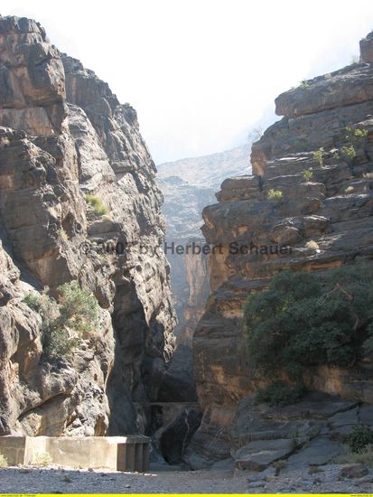 enge Schlucht mit neuem falaj