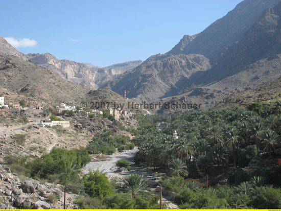 Masanah am Ende des Wadi Bani Kharus