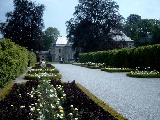 Blumenallee zum Schloß