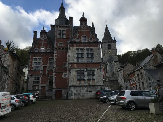 das 'spanische Haus' - denkmalgeschützt seit 28. April 1948.