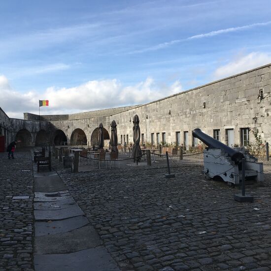 gepflasterter Innenhof