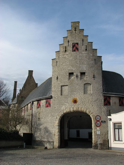 Stadttor am Innenhafen (ouwde haven)