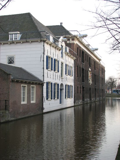 Militärmuseum zwischen 'lange geet' und 'oude delft'