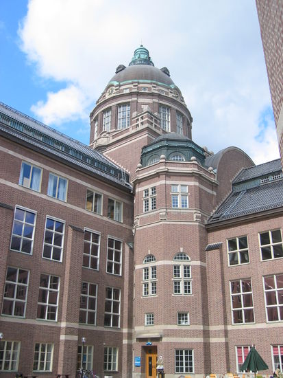 Backsteingebäude der Jahrhundertwende