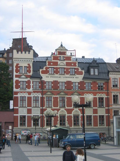 Platz am Slussen mit altem Seemannsheim