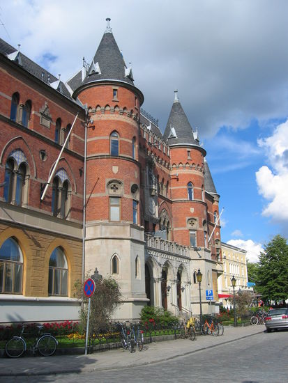 elegantes Großstadtflair durch imposante Architektur