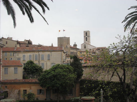 Grasse - Lage am steilen Hang