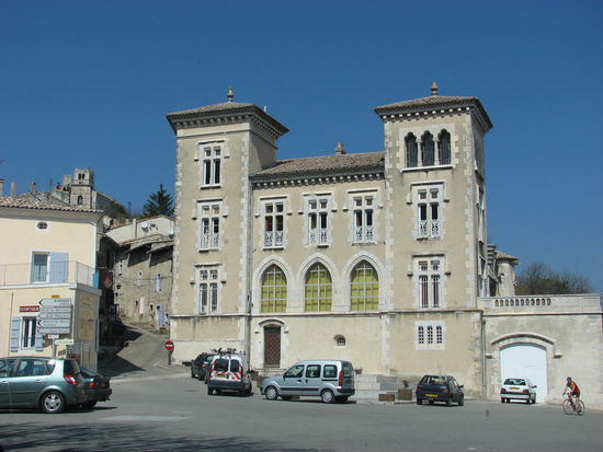 Rue du Comte de Poitiers