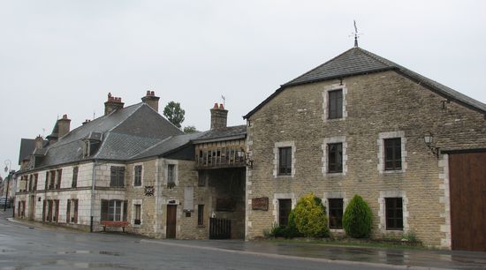 Relais de Poste aux Chevaux et de Messageries Royales