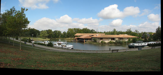 Port Lauragais - früher Hafen des Canal du Midi - heute Autobahnraststätte