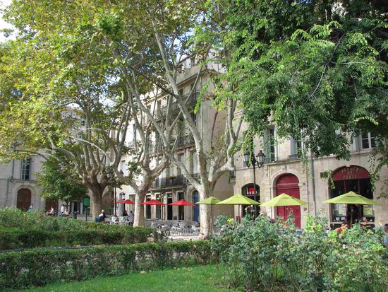 Place de la Canourgue