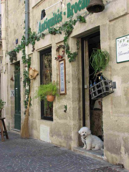 alte Bauten enthalten z.T. noch Spolien