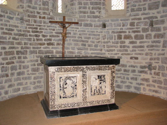 seltener Altar