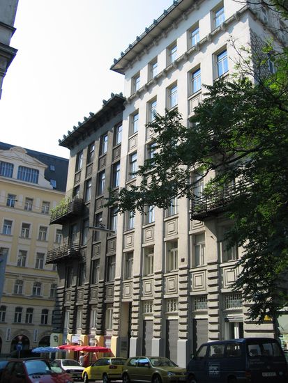 Mietshaus Langer - Steggasse 1