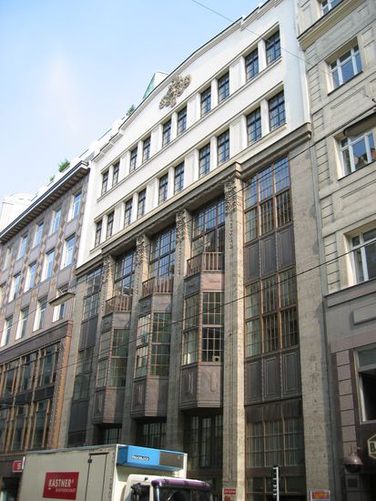 Haus Castries - 1877 - Fellner &amp; Hellmer