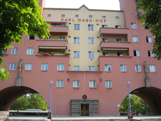 Karl-Marx-Hof - 1927-1930 - Stadtbaumeister Karl Ehn